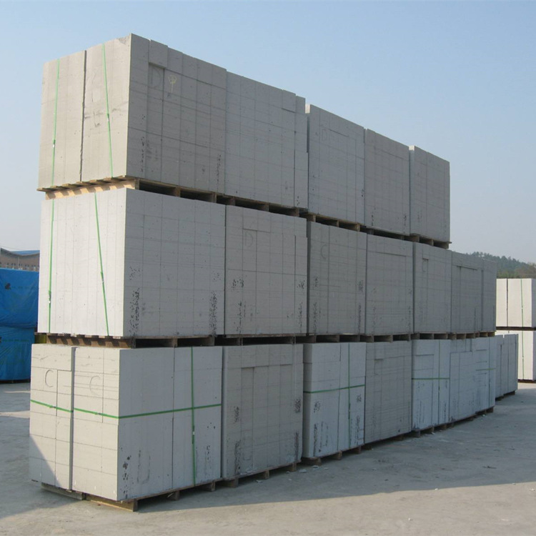 余干宁波台州金华厂家：加气砼砌块墙与粘土砖墙造价比照分析